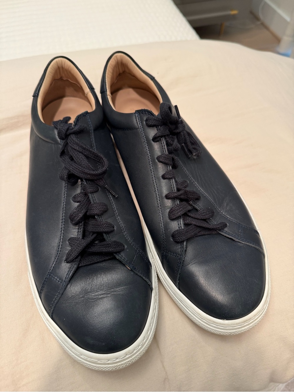 Suitsupply Navy Leather Low-Top Sneakers with White Sole